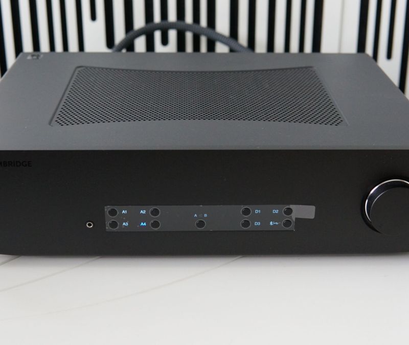 Огляд Cambridge Audio CXA81 MKII: Еволюція легендарного британського звуку