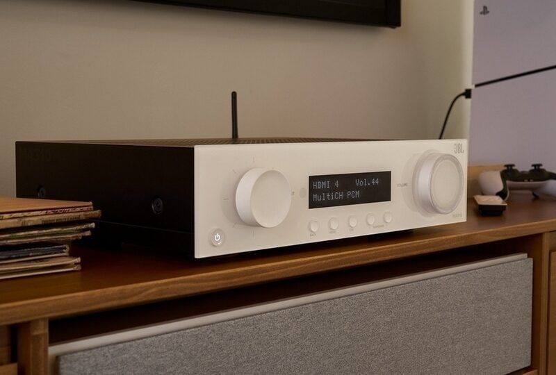 JBL представила серію базових AV-ресиверів Modern Audio