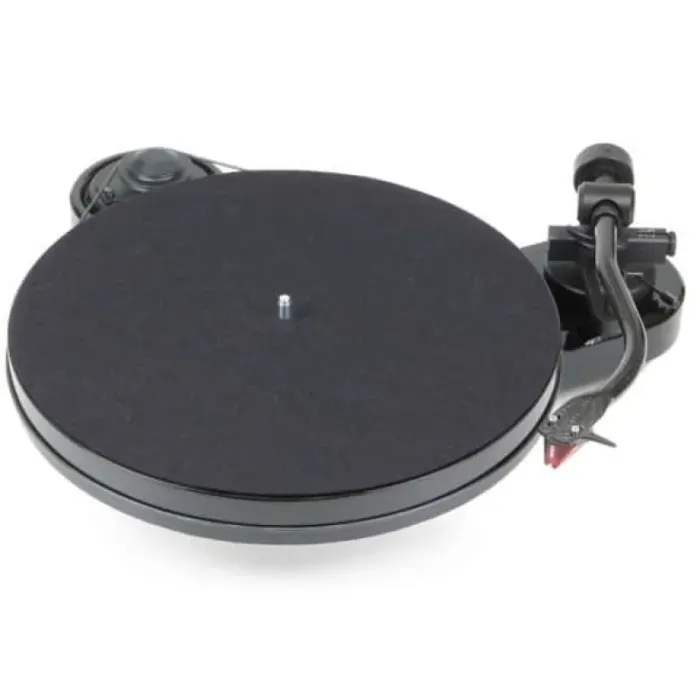 Pro-Ject RPM 1 Carbon 2M-Red Piano