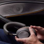 Bowers & Wilkins PX8 McLaren