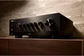 Yamaha R-N800A Black