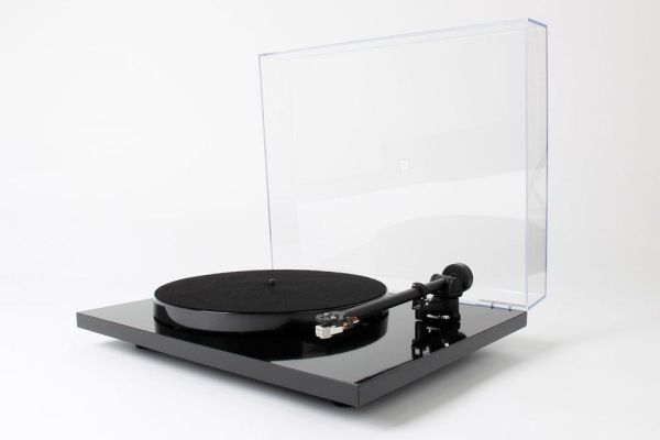 Rega Planar 1 Plus ECO Deck Gloss Black
