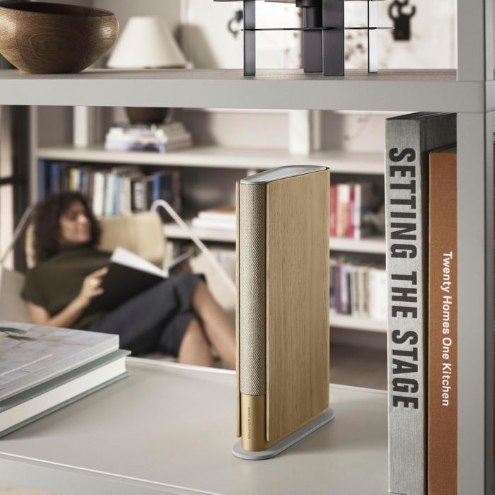 Bang & Olufsen Beosound Emerge Gold Tone Alu/Light Oak (1273701)