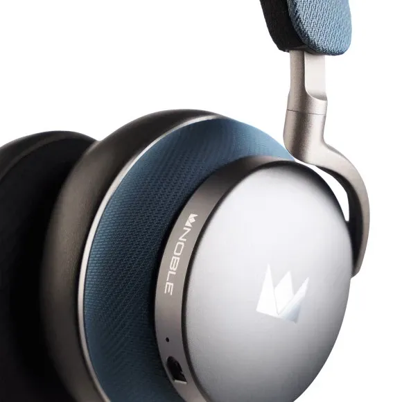 Noble Audio FoKus Apollo Pro Peacock Green