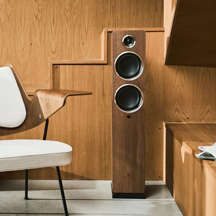 Argon Audio FENRIS Active 55 Walnut