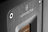 Audiovector QR 1 SE White Silk