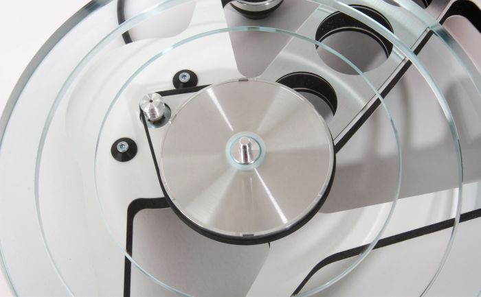 Rega Planar 8 - Nd7 MM Matt White