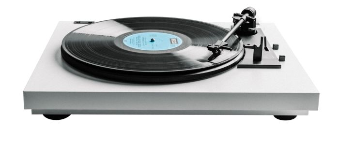 Pro-Ject A1.2 OM10 White Fully automatic turntable