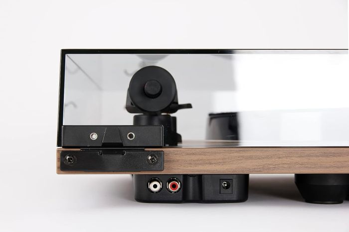 Rega Planar 1 Plus Walnut