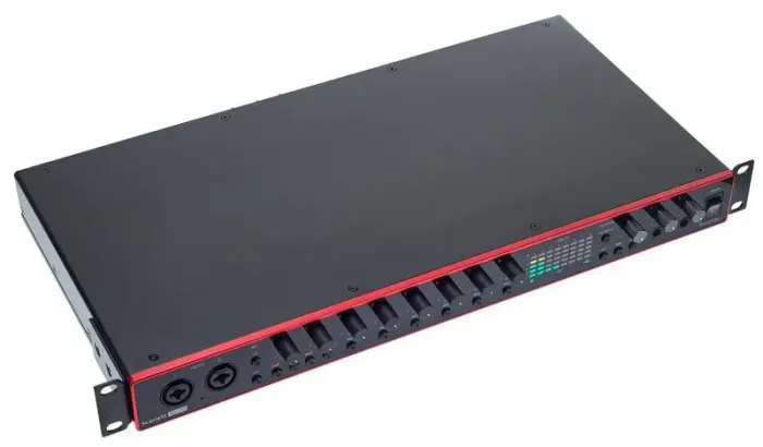 Звукова карта Focusrite Scarlett 18i20 the 3rd Generation