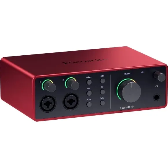 Звукова карта Focusrite Scarlett 4i4 4th (234621)