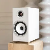 Triangle Capella Space White